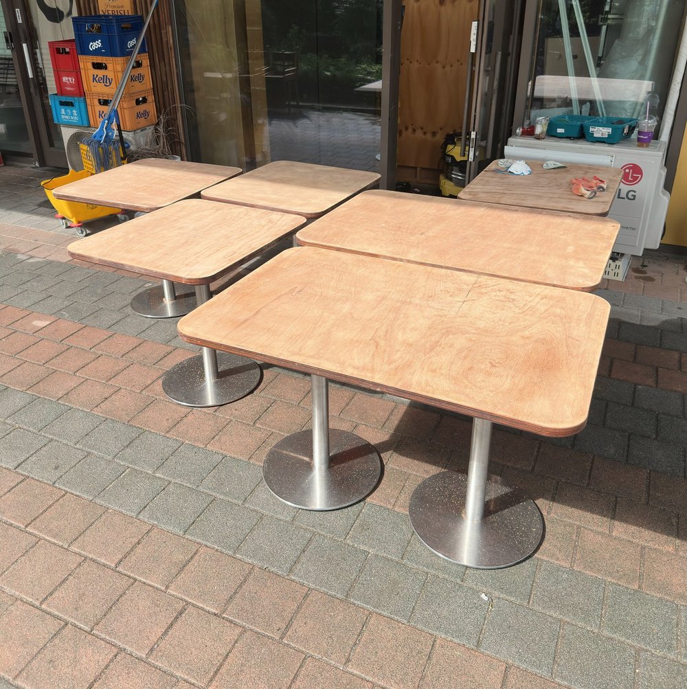 004.2 table / refinished